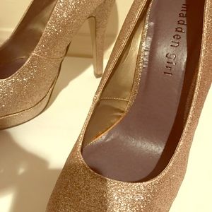 Glitter Steve Madden Pumps!